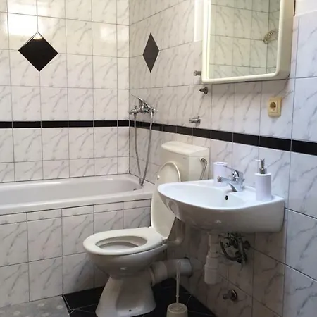 Lägenhet Apartman S Terasom Dugi Rat