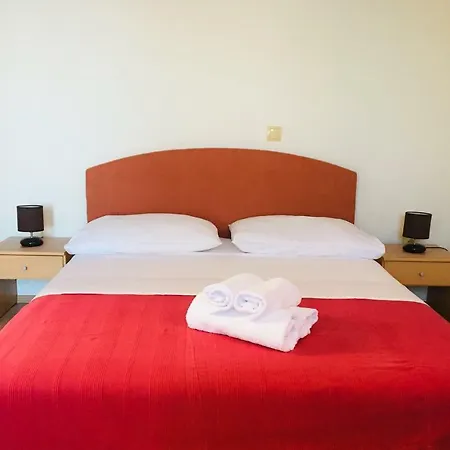 Apartman S Terasom Lägenhet Dugi Rat